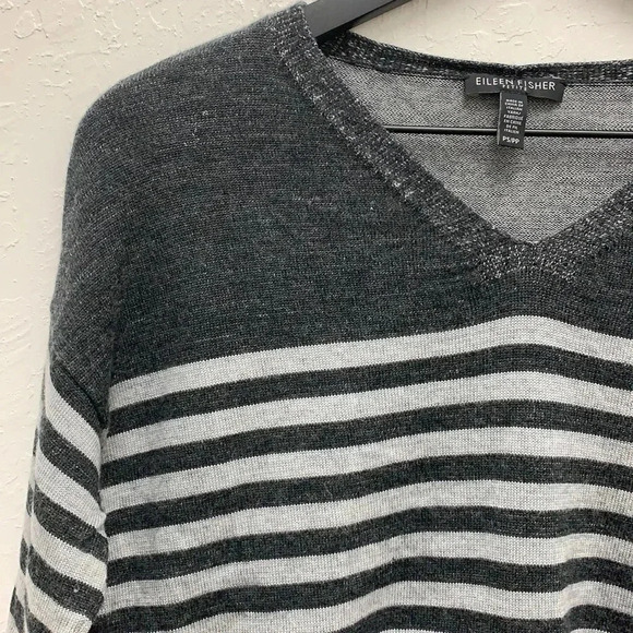 Eileen Fisher V-Neck Striped Gray Wool Pullover Sweater Size Small - Picture 3 of 7